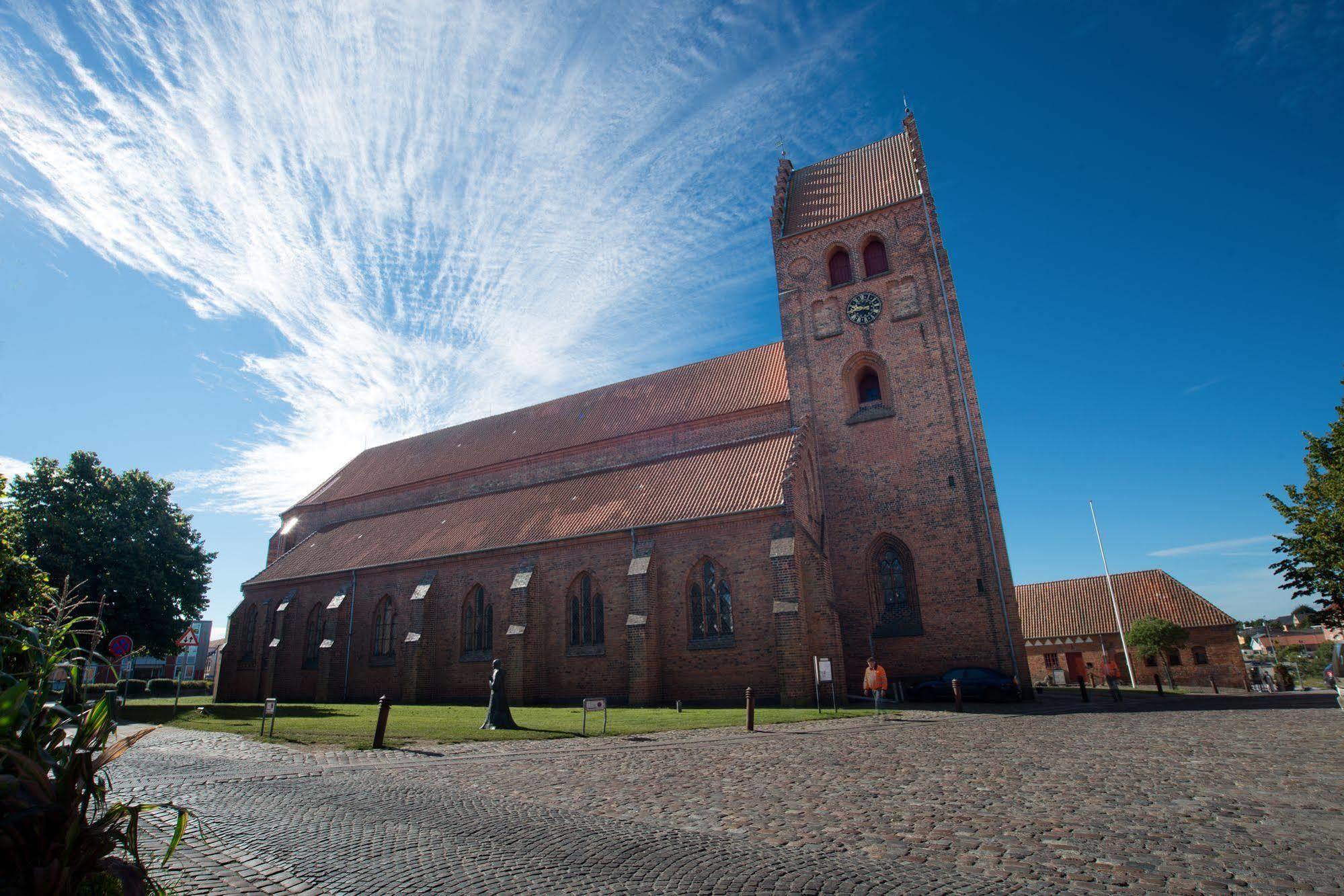 Hotel Vinhuset Næstved エクステリア 写真